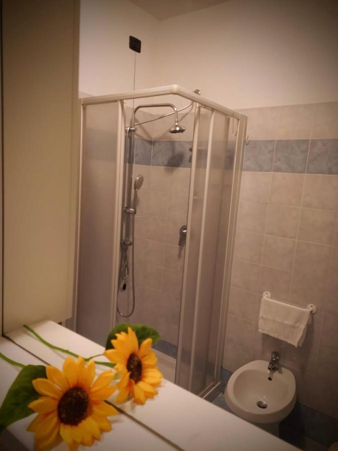 Rosy House Appartamento Lodi Esterno foto